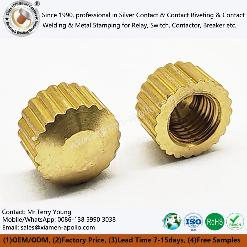 घुंघराले गोल अखरोट